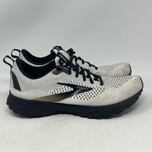 Brooks Revel 4 Shoes Womens 10.5 White Black Running Walking Comfort Sneakers